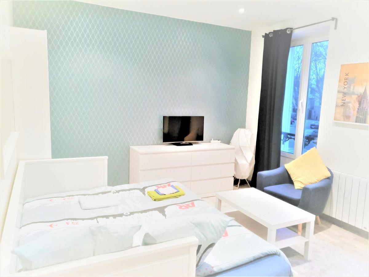 Appartement Proche Centre Ville, Gare Et Autoroute Melun Eksteriør bilde